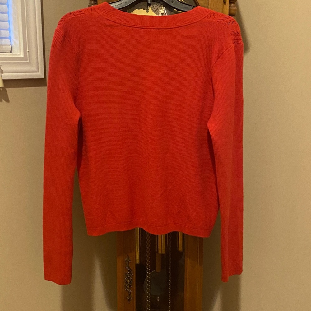 Cabi Perfect Pullover size Medium - image 10